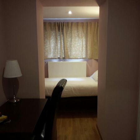 Eu Guesthouse Bruxelas Quarto foto